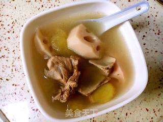 Cantonese Soup: Lotus Root and Apple 🍎 Pork Ribs Soup recipe