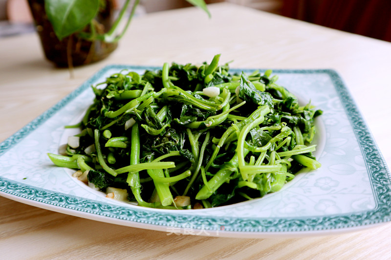 Amaranth with Garlic recipe