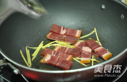 Clam, Ham and Radish Soup recipe