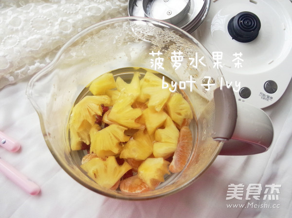 Pineapple Fruit Tea recipe