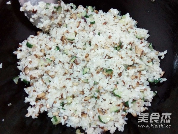 Fried Rice with Tofu and Cucumber recipe