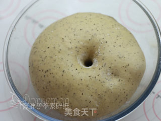 Earl Grey Black Tea Milk Crisp Braid Bun recipe