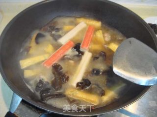 A Pot of Fresh Sea Cucumbers recipe