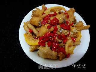 Early Autumn Health-lemon Chicken Feet recipe