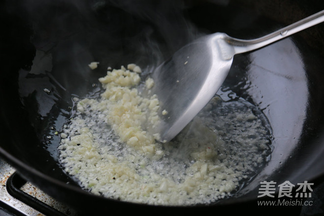 Garlic Loofah recipe