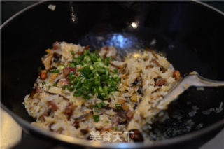 [stir-fried Glutinous Rice with Cured Meat] recipe