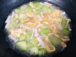The Golden and Delicious Loofah, Egg, Mushroom Soup, Simple and Low-fat, The Whole Family Likes It recipe