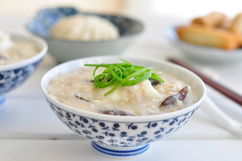 Oatmeal and Mushroom Chicken and Egg Congee