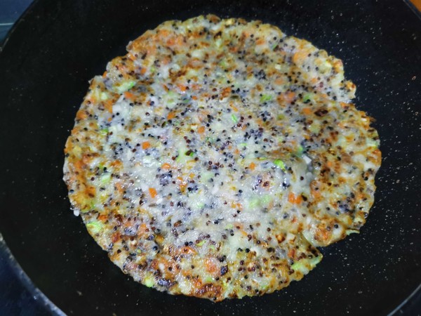 Tricolor Quinoa Vegetable Pancakes recipe