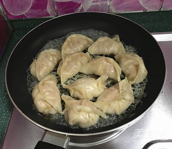 Fried Dumplings with Ice Flower recipe