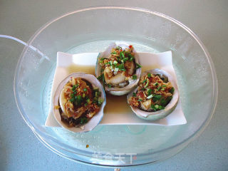 Steamed Abalone with Xo Sauce and Garlic recipe