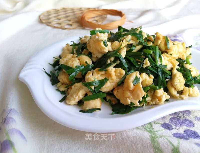 Scrambled Eggs with Leek recipe