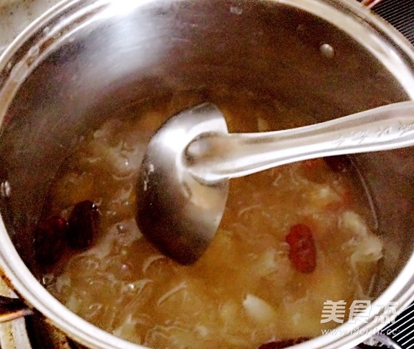Tremella Oat Milk Soup recipe