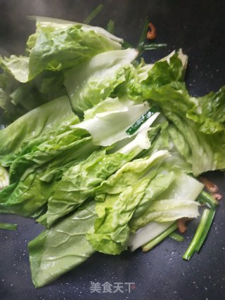 Stir-fried Shrimp Skin with Three Vegetables recipe