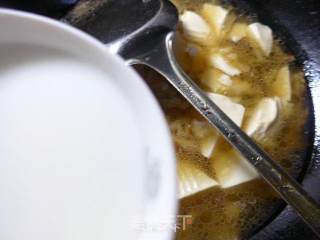 Tofu Soup with Pork Belly with Mustard recipe