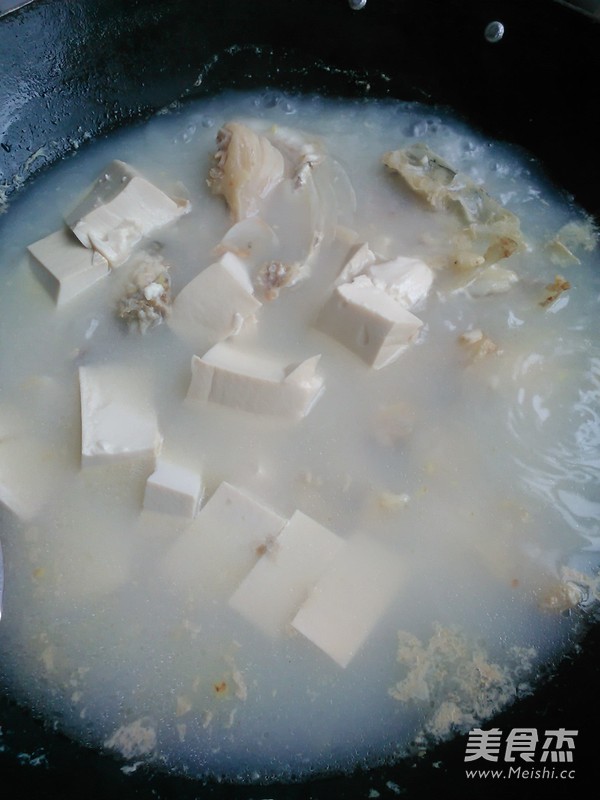 White Shellfish Tofu Fish Head Soup recipe