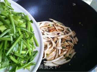 Celery Stir-fried Tofu recipe
