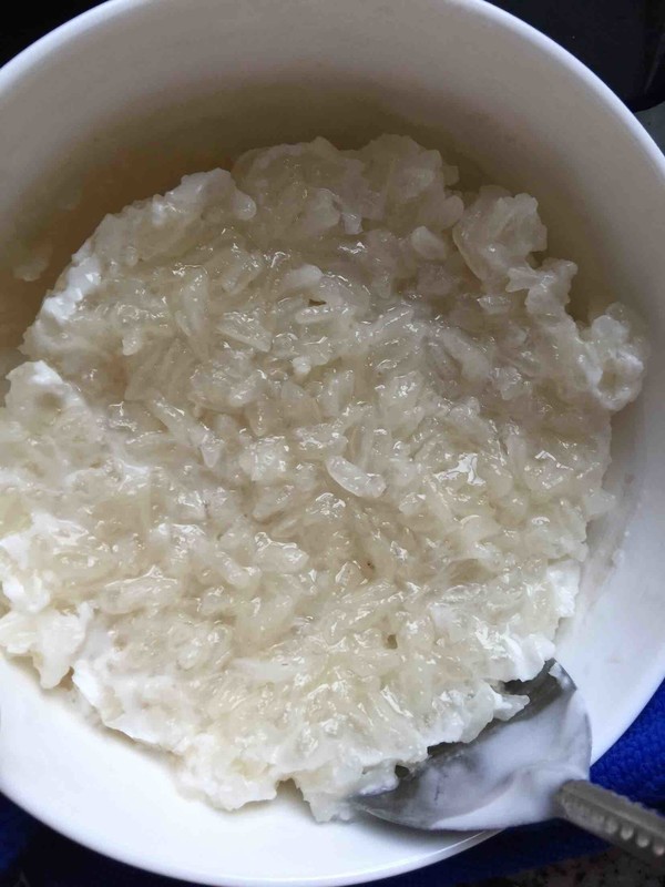 Sticky Rice with Fruit Coconut Milk recipe