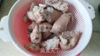 Stewed Pork Feet Soup recipe