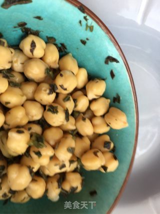 Salted Toon Mixed with Chickpeas recipe