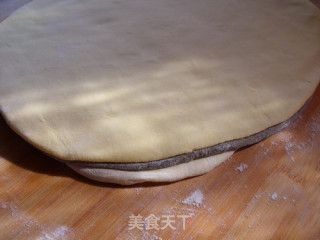 Three-color Xiangyun Mantou recipe