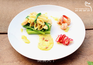 Shrimp Pasta with Sweet and Sour Radishes and Asparagus recipe