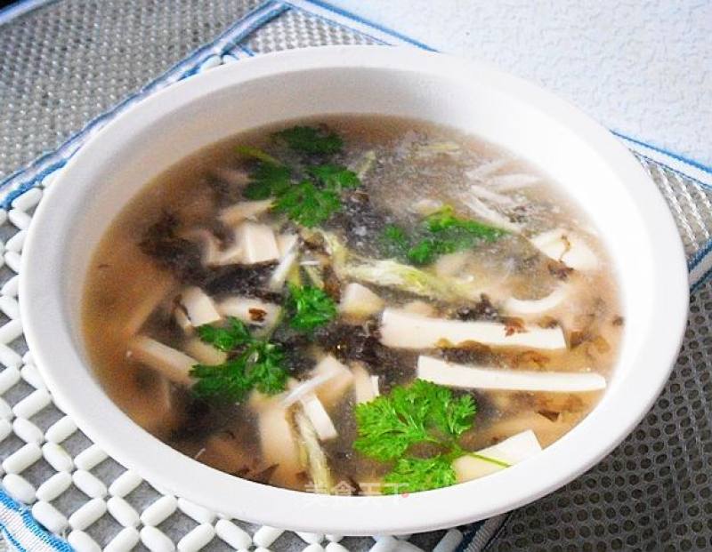 Seaweed Tofu Soup recipe