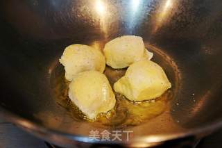 Fried Sticky Bean Buns recipe