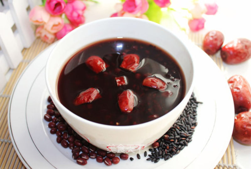 Black Rice, Red Beans and Red Dates Porridge recipe