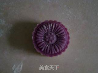 Two-color Black Sesame Snowy Mooncake recipe