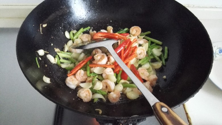 Stir-fried Shrimp with Asparagus and Lily recipe