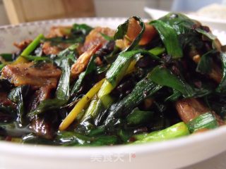 Stir-fried Pork with Leek recipe