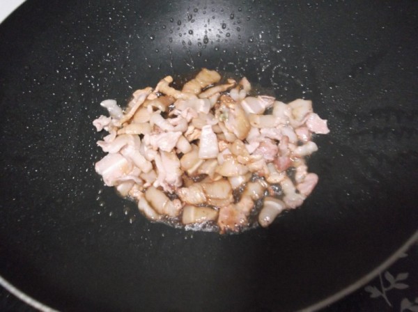 Stir-fried Pork with Carob and Olive Vegetables recipe