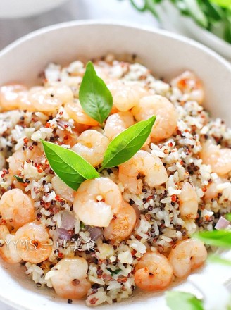 Three-color Quinoa and Shrimp Fried Rice with Nine-layer Tower