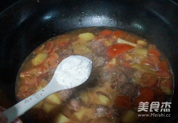 Beef Stew with Tomatoes and Potatoes recipe