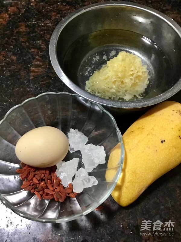 Mango Snow Fungus Syrup recipe