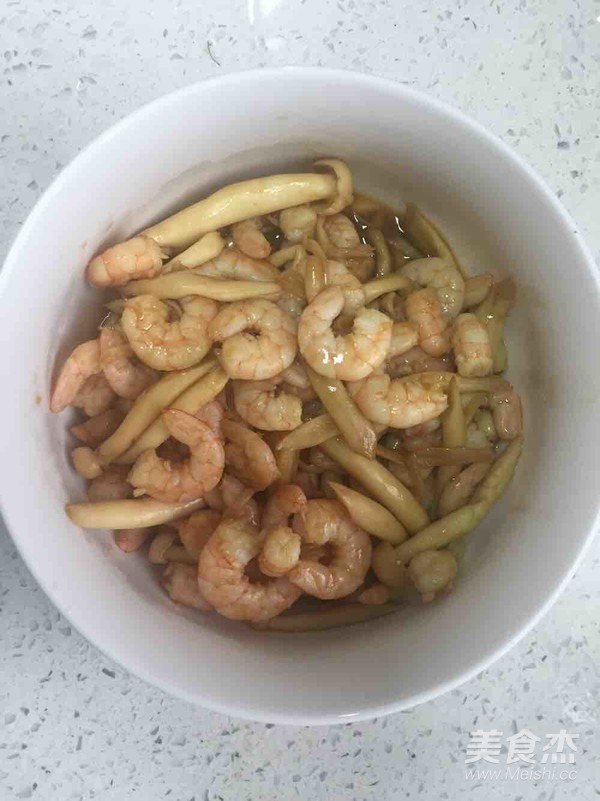 Seafood, Mushroom and Shrimp Noodle recipe