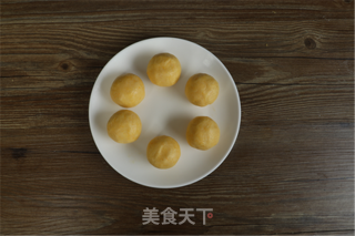 New Mid-autumn Festival ~ Custard Liuxin Mooncake recipe