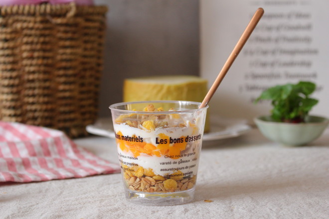 Nut Oatmeal Yogurt Cup recipe