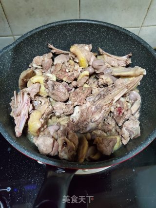 Braised Duck with Zijiang Beer recipe