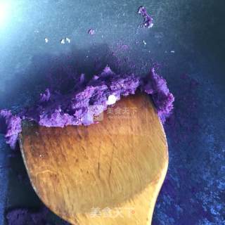 Purple Sweet Potato Crystal Dumplings recipe