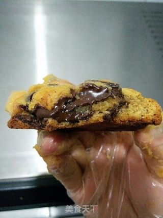 Sea Salt Vanilla Chocolate Big Cookies recipe