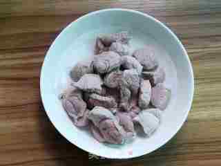Lean Meat Soup with Dried Radish, Oyster Sauce and Chestnut recipe