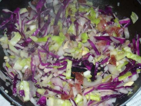 Two-color Cabbage and Preserved Fried Rice recipe