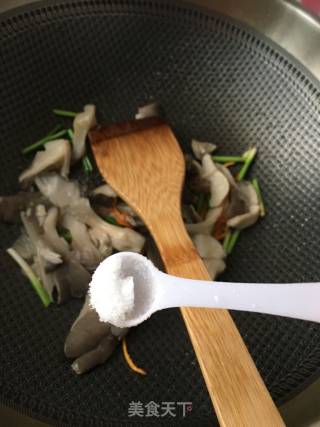 Fried Eggs with Mushroom recipe