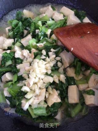 Stir-fried Tofu with Chinese Cabbage recipe