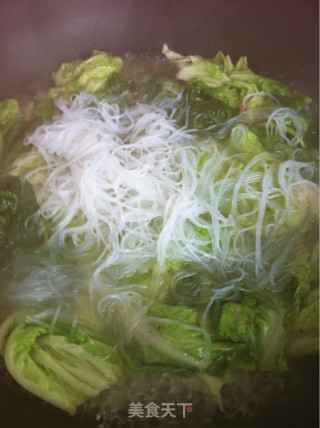 Braised Cabbage with Radish Balls recipe