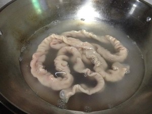 Stir-fried Fat Intestines-teach You to Easily Wash Fat Intestine recipe