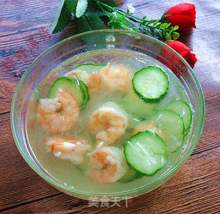 Shrimp, Vermicelli and Melon Slice Soup recipe