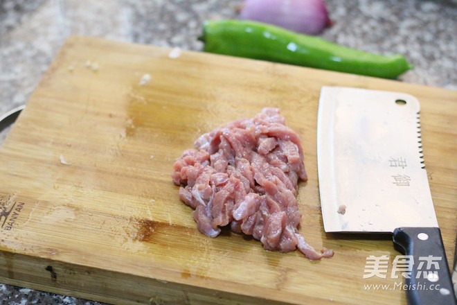 Stir-fried Beef with Black Pepper and Onion recipe